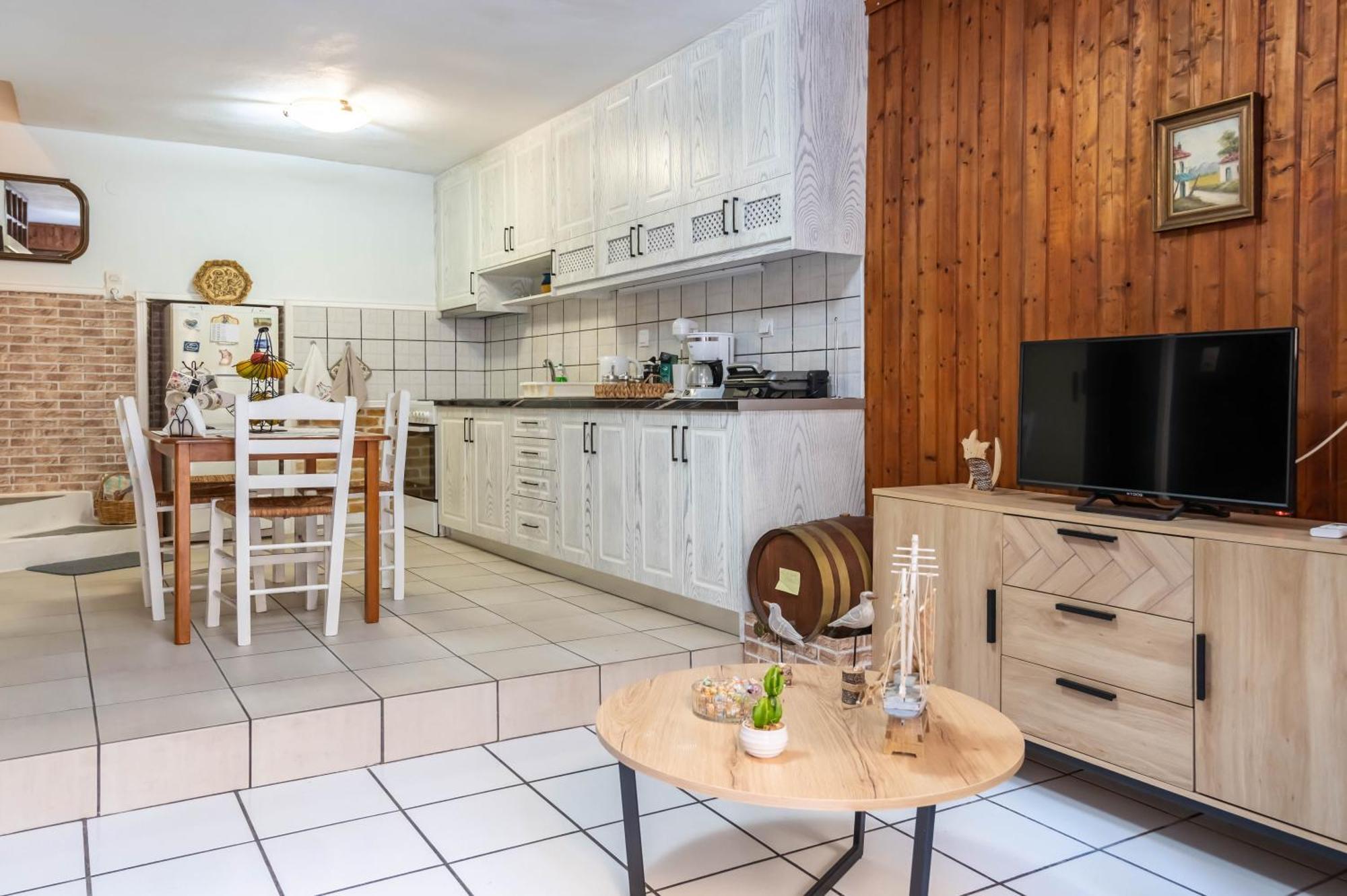 Вілла Golden Nest Chania  Екстер'єр фото